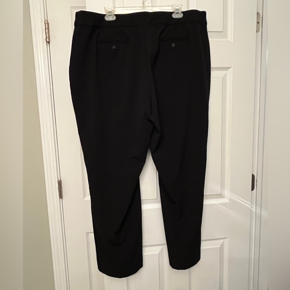 women’s plus size 20W short Black jeans only worn a couple of times